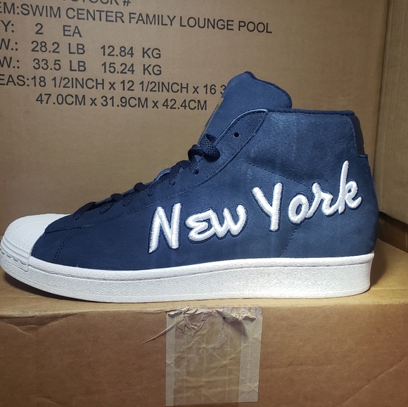 ADIDAS PRO MODEL "NEW YORK" EDITION - Picture 3 of 5